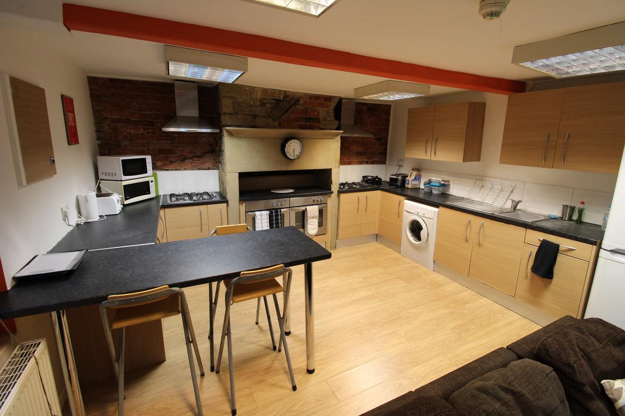 Topaz Town House No 36 Huddersfield Buitenkant foto